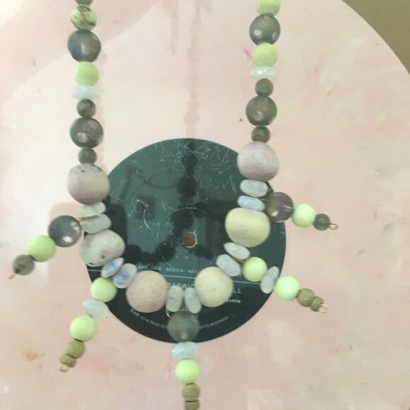 Handmade necklace with lemon chrysoprase, labradorite, moonstone, and goldfill - Picture 8 of 8